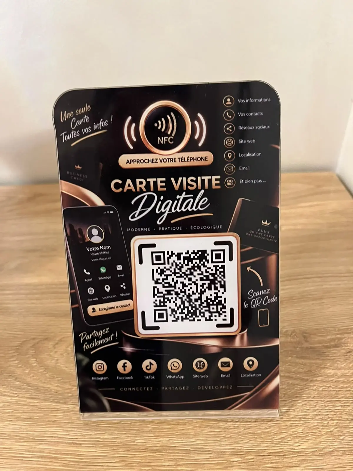 Carte visite digitale · Noir classique
